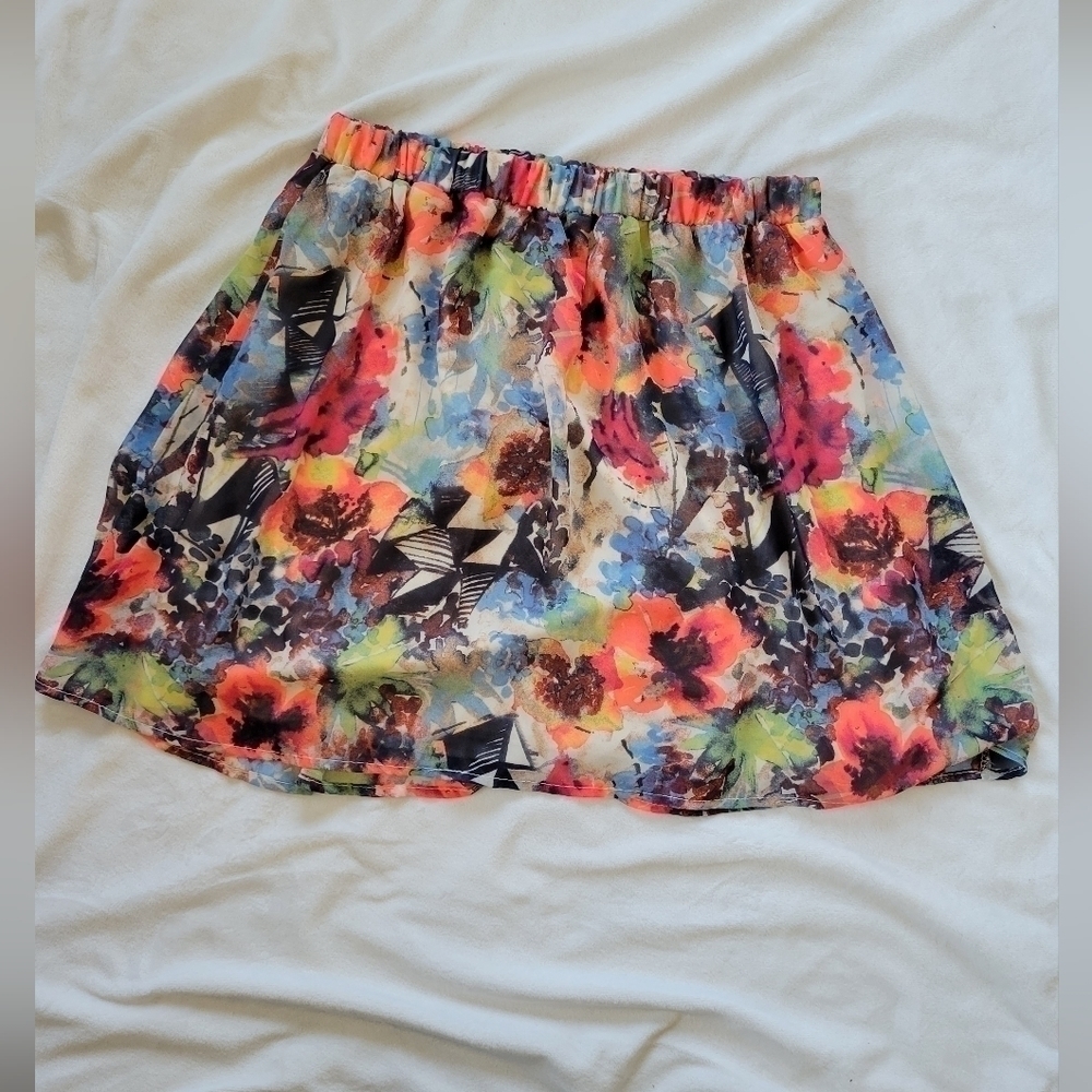 Honey Punch bright mixed color Floral flowy mini skater skirt OS
